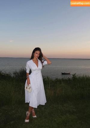 Ella Mendelsohn photo #1086