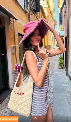 Ella Mendelsohn photo #1112