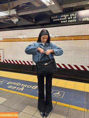 Ella Mendelsohn photo #1175