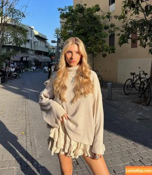 Ella Netzer photo #0153