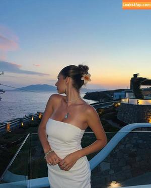 Ella Netzer photo #0161