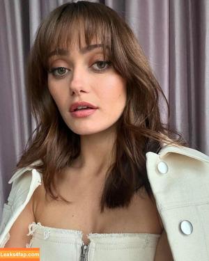 Ella Purnell photo #0124