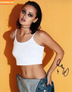 Ella Purnell photo #0248