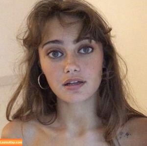 Ella Purnell photo #0913