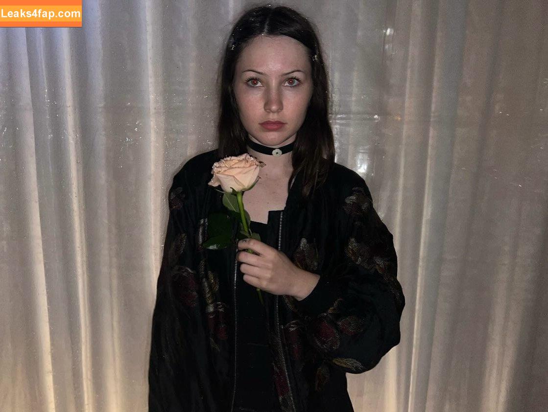 Ella Woolsey / ellawoolseyy leaked photo photo #0003