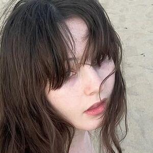Ella Woolsey photo #0002