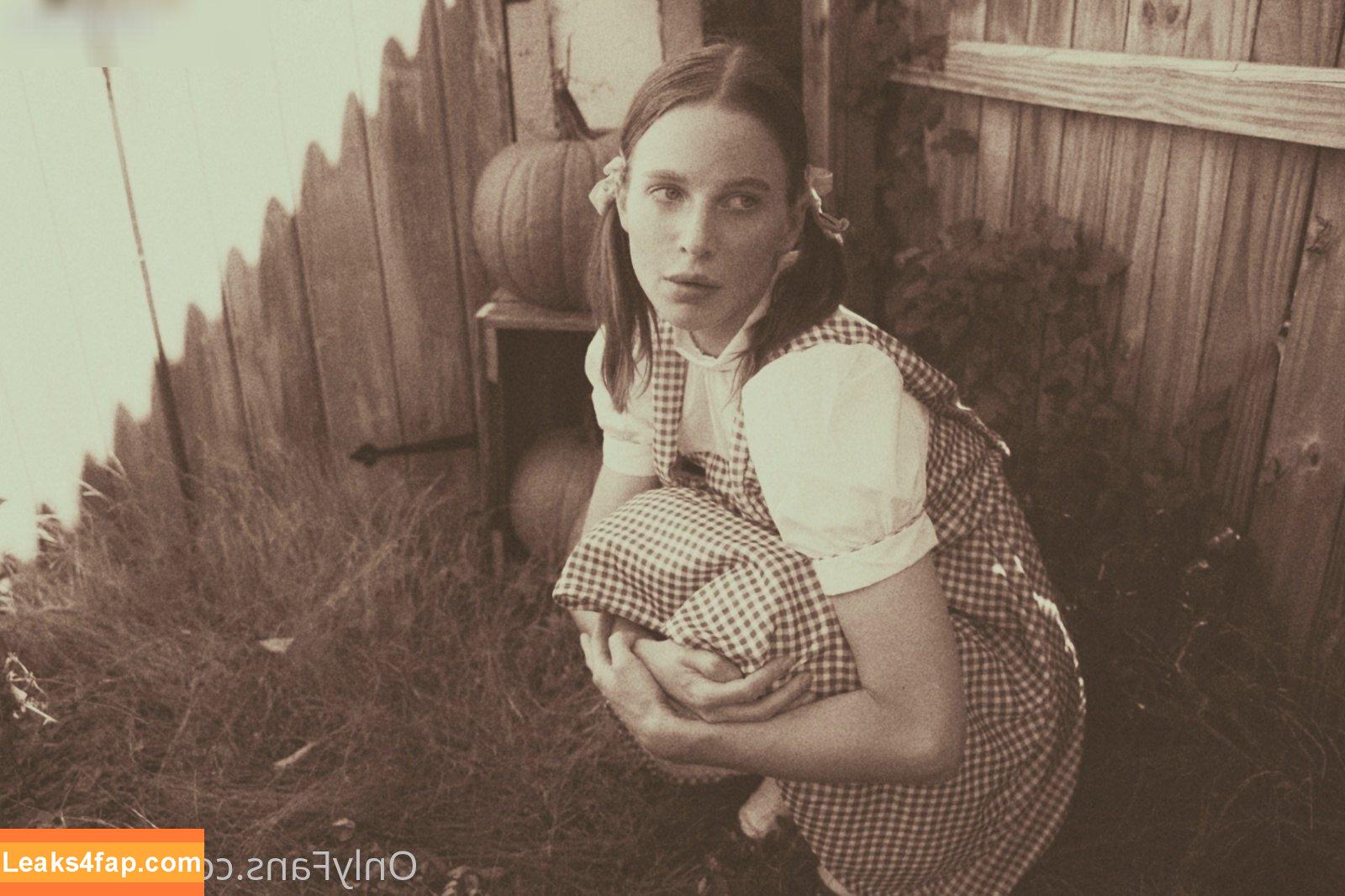 ellaa91 / ellaa.91 leaked photo photo #0483