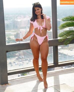 Elle Edward photo #0021