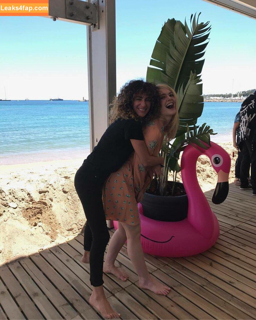 Elle Fanning / ellefanning слитое фото фото #0688