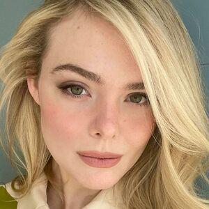 Elle Fanning photo #0010