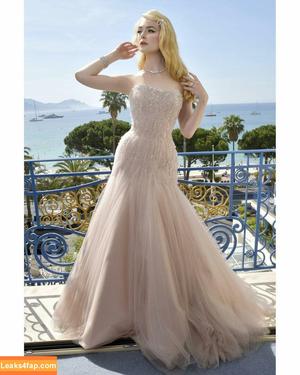 Elle Fanning photo #0109