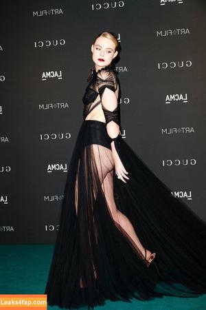 Elle Fanning photo #0135