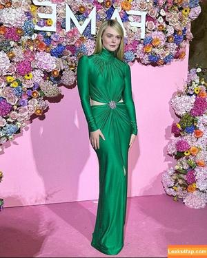 Elle Fanning photo #0243