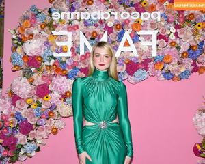 Elle Fanning photo #0244
