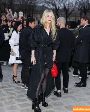 Elle Fanning photo #0355