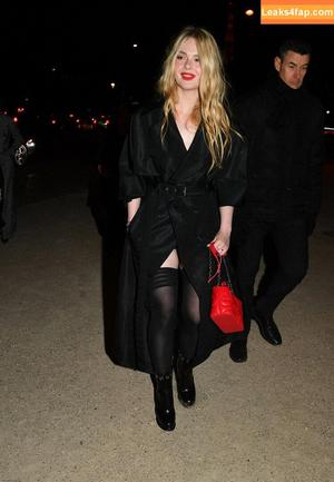 Elle Fanning photo #0377