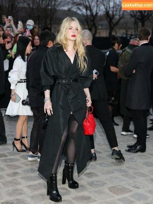 Elle Fanning photo #0400