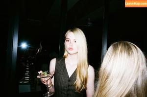 Elle Fanning photo #0416