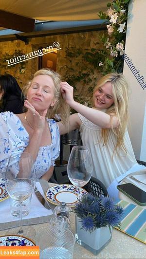 Elle Fanning photo #0524