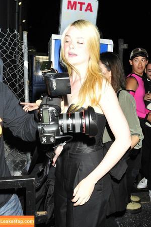 Elle Fanning photo #0578