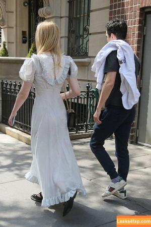 Elle Fanning photo #0826