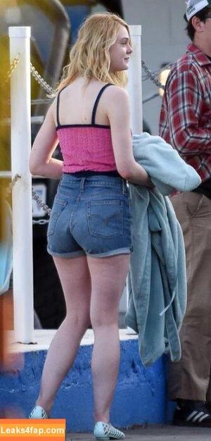 Elle Fanning photo #0830