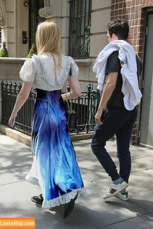 Elle Fanning photo #0921