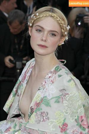 Elle Fanning photo #0938