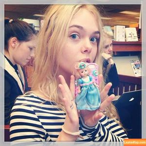 Elle Fanning photo #1157