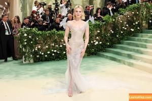 Elle Fanning photo #1303