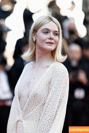 Elle Fanning photo #1430