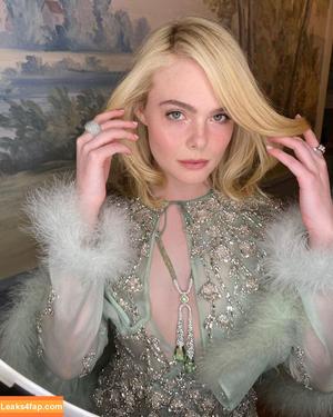 Elle Fanning photo #1903