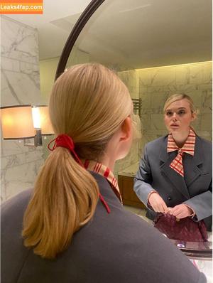 Elle Fanning photo #1910