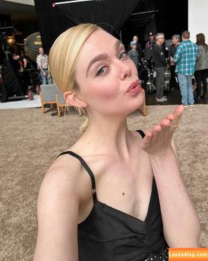 Elle Fanning photo #1936