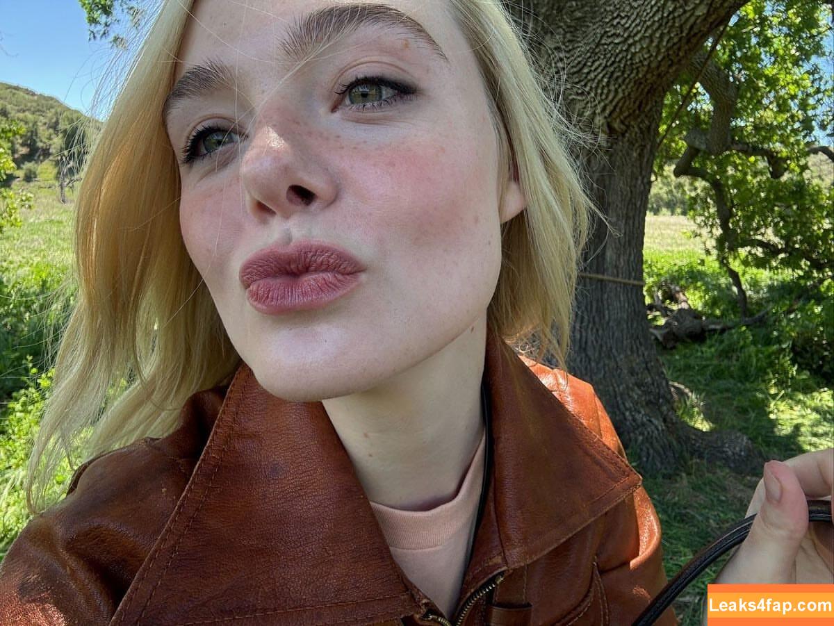 Elle Fanning / ellefanning leaked photo photo #2448