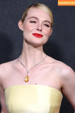 Elle Fanning photo #2072