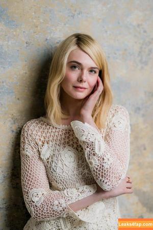 Elle Fanning photo #2096