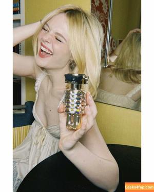 Elle Fanning photo #2103