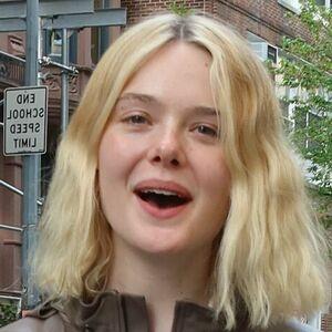 Elle Fanning photo #2104