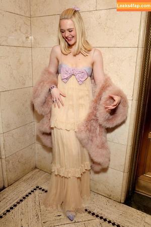 Elle Fanning photo #2126