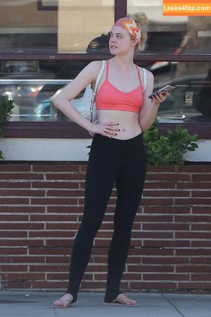 Elle Fanning photo #2379