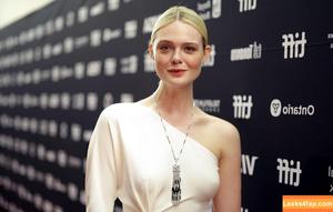 Elle Fanning photo #2422
