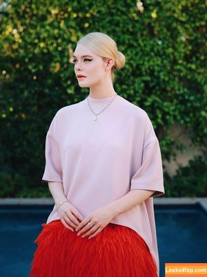 Elle Fanning photo #2438