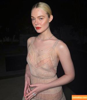 Elle Fanning photo #2483