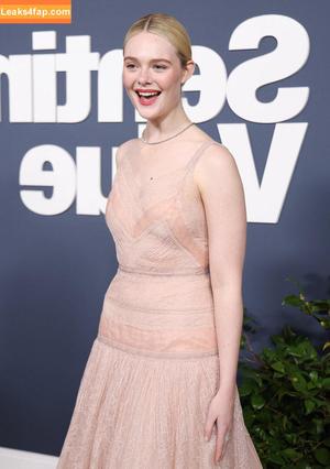 Elle Fanning photo #2505