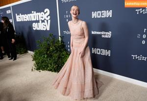 Elle Fanning photo #2520