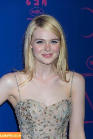Elle Fanning photo #2621