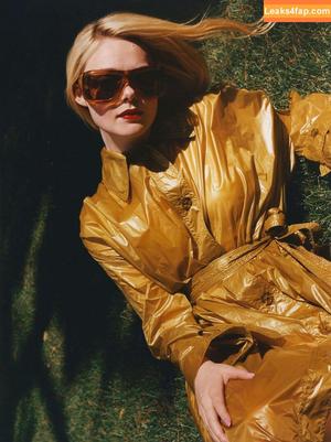 Elle Fanning photo #2646