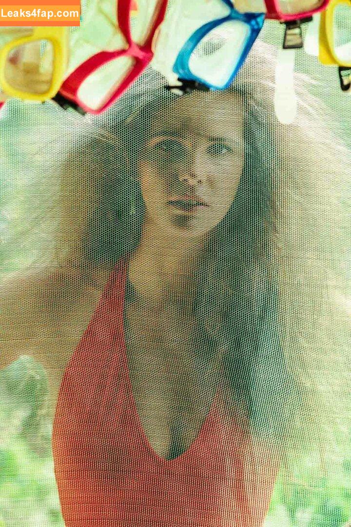 Elle Macpherson / ElleMacpherson слитое фото фото #0196