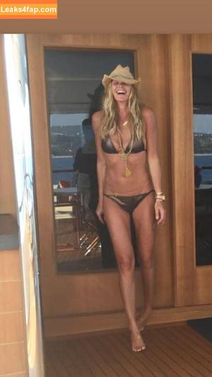 Elle Macpherson фото #0113